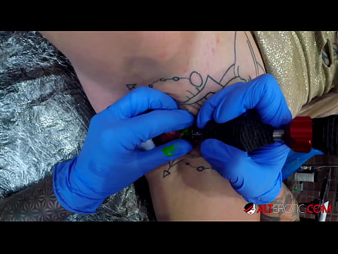 ❤️ Itin tatuiruota karšta Sully Savage gavo tatuiruotę ant savo klitorio ️ Porno prie mūsų lt.redgast4asset.ru ❤
